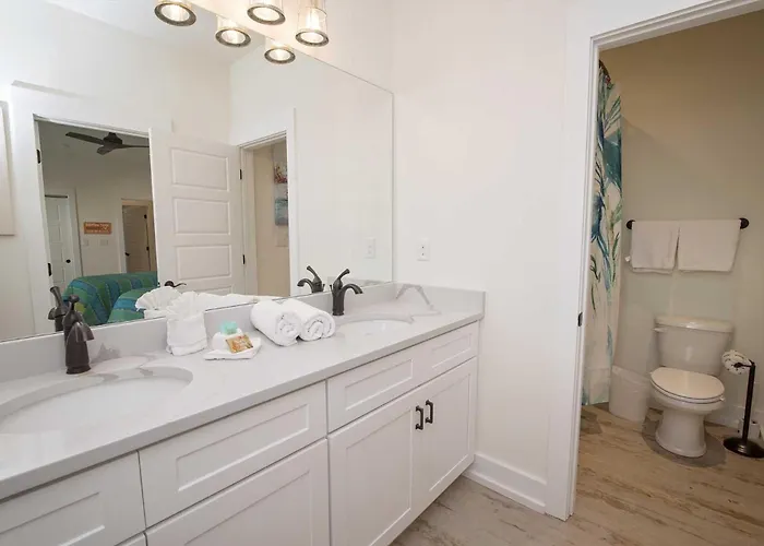 Breezyville Southwest Sea 12br Gulf Shores
