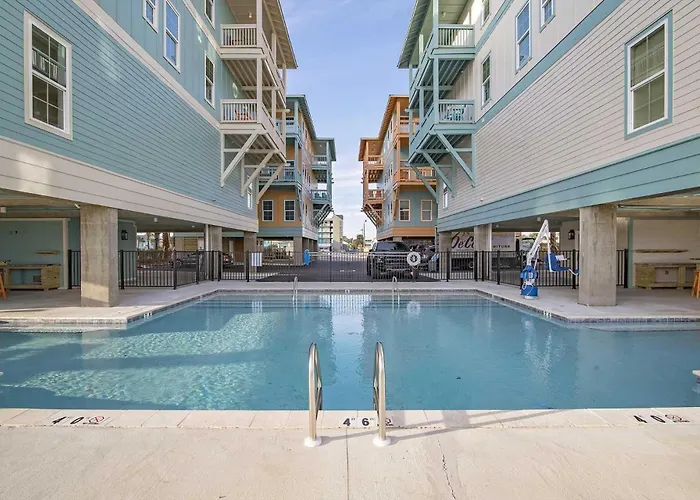 Breezyville Southwest Sea 12br Holiday home